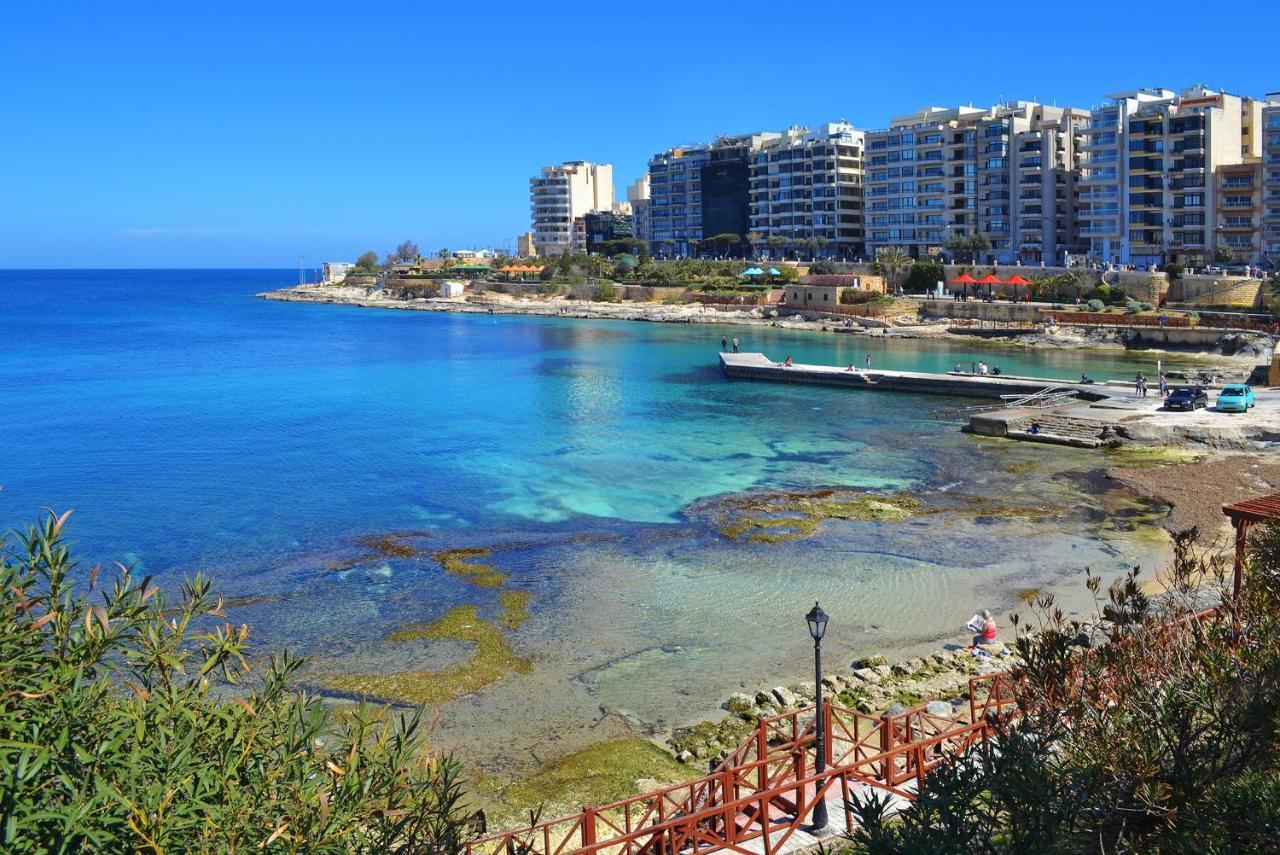 Modern Apartment In The Best Location, Perfect For Families Sliema Esterno foto