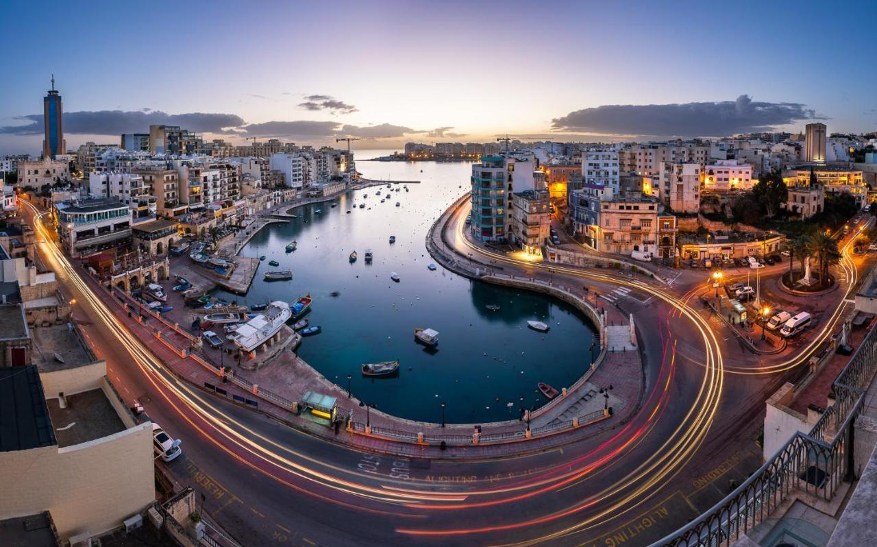 Modern Apartment In The Best Location, Perfect For Families Sliema Esterno foto