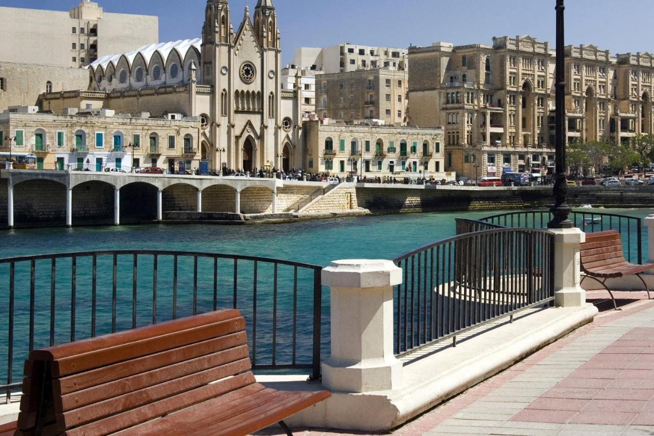 Modern Apartment In The Best Location, Perfect For Families Sliema Esterno foto